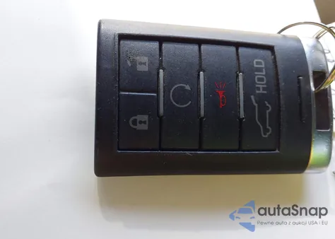 2014 Cadillac Srx Luxury Collection z USA, uszkodzony, nr VIN 3GYFNBE39ES583575